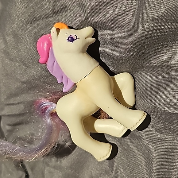 My Little Pony G2 Sky Skimmer with 2 MLP mcdonalds toys - Picture 8 of 10